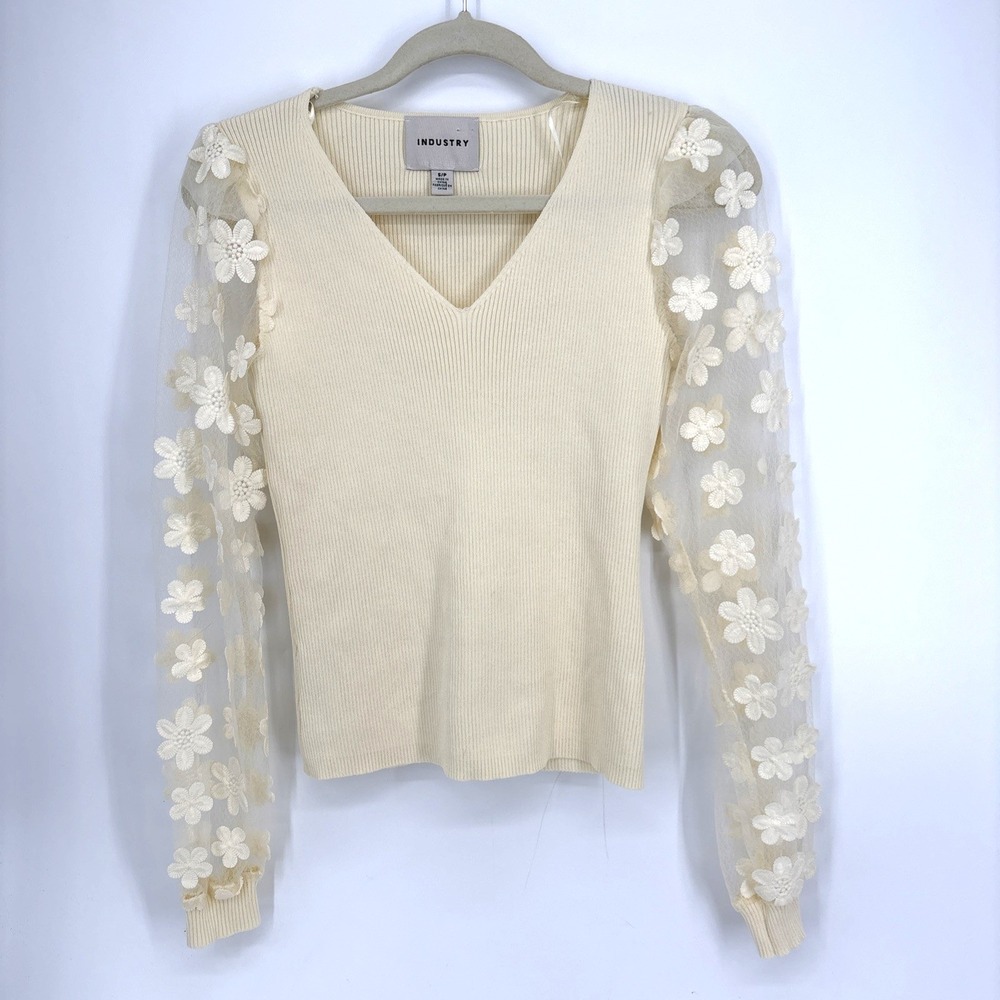 INDUSTRY Sheer Sleeve Applique Sweater Womens Small 3D Cream Feminine Fairy